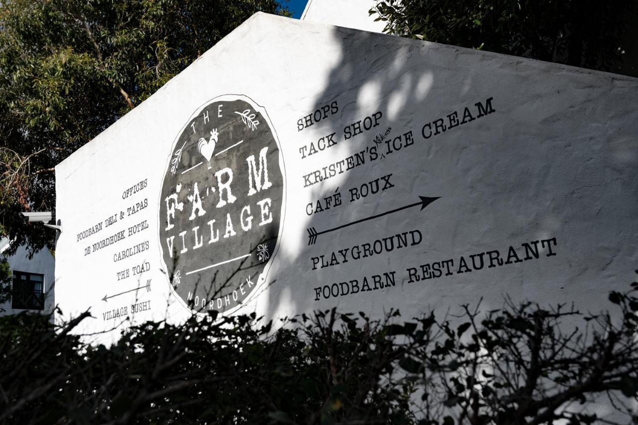 Noordhoek Village Hotel Exterior foto